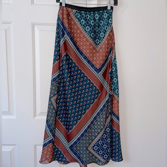 bishop + young Dresses & Skirts - Bishop & Young Tasso Satin Slip Floral Bandana Patchwork Print Skirt Sz S